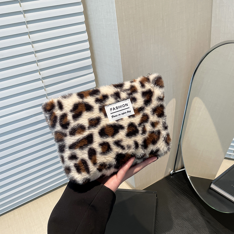 Travel Accessories Toiletry Bag - Leopar desenli peluş makyaj çantası Büyük