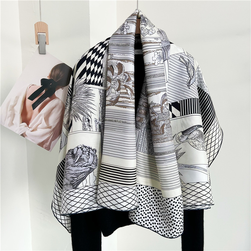 Travel Accessories Brand - Büyük İpek Eşarplar Markalar Tasarımcı El